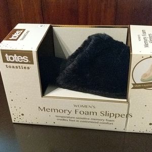 Memory foam slippers